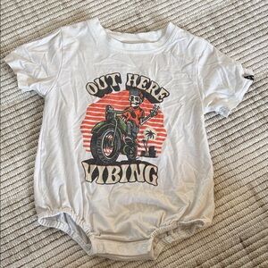 Baby White 'Out Here Vibing' Graphic bubble romper